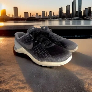 NIKE METCON 3 Metallic Logo Running Athletic Shoes 922880-001 Women's Size 9 - Picture 1 of 9