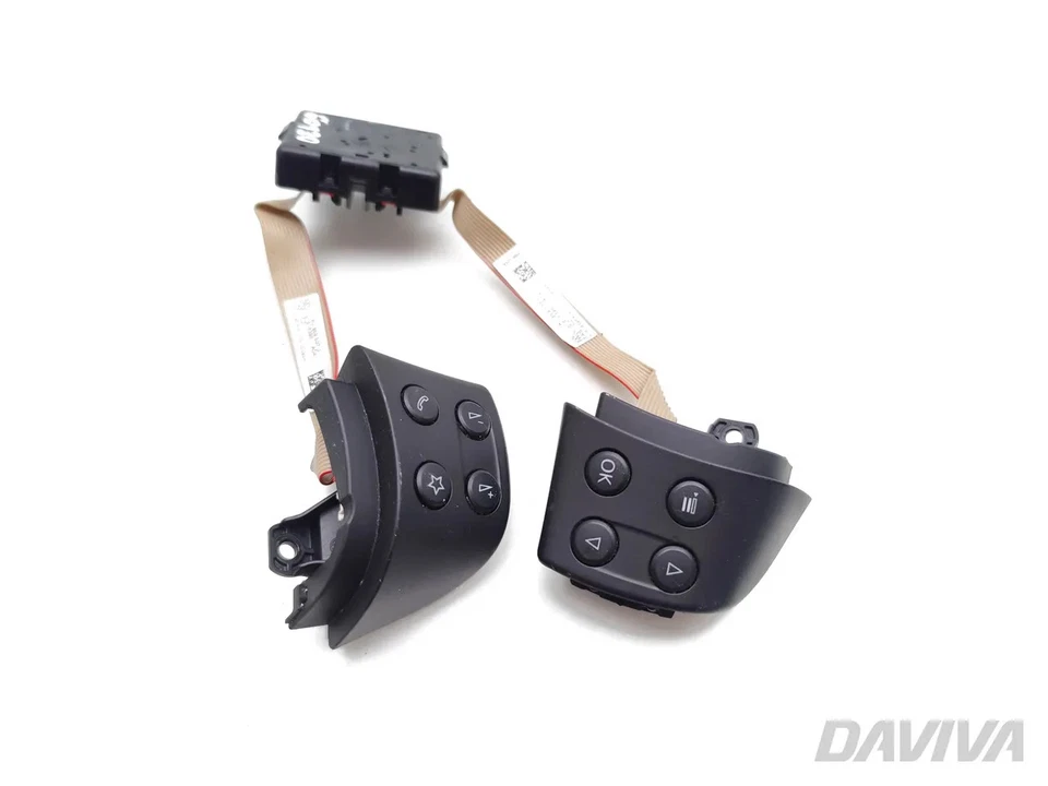 VW Tiguan Bouton de commutation multifonctionnel au volant 2010 SUV 4/5dr Diesel - Photo 1/4