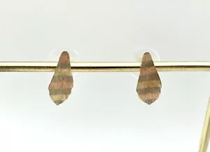 Vintage 14k Trigold Leaf Shape Earrings - Post Back - 0.3 Grams - Picture 1 of 4