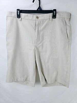 Pantalones cortos chinos a rayas blancos y marrones Izod Golf para hombre talla 38  Foto 1 de 4