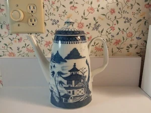 Mottahedeh Canton Coffee Pot With Lid, Vista Alegre - Picture 1 of 15