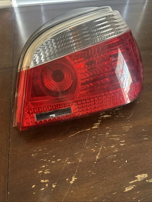 BMW 530i 545i 550i 2007 luz trasera derecha pasajero lámpara OEM Foto 1 de 4