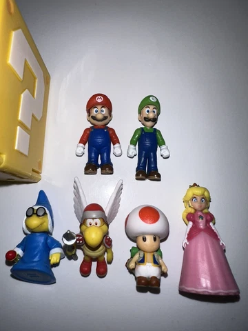 Jakks Super Mario Bros 1 Inch Mini Figure Lot Of 6 Mario Luigi Peach Toad Kamek Cover