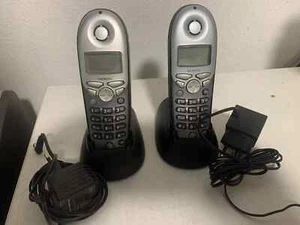 2x Gigaset 4000 Comfort Mobilteil Schnurlostelefon + Ladeschale - Zdjęcie 1 z 2