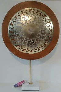 ¡NUEVO! "Mesa India Escultura Madera y Metal Decoración del Hogar 20"" X 13"" X 4" - Imagen 1 de 2