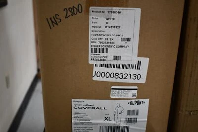 Case of 25 NEW Dupont Cleanroom Coveralls IC253BWHXL0025CS - Size XL - White - Image 1 of 4