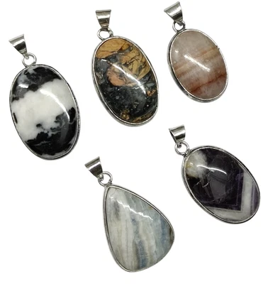 5 Pezzi Mix Gemme Etnico Fatto a Mano Ciondolo Placcato Argento Mix Lotto Pp 329 - Immagine 1 di 4