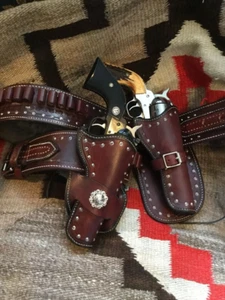 Double Holster Gun Belt Leather Revolver Pistol .22 .38/357.44/45 Cal Western - Picture 1 of 7