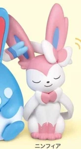 Figura comercial Pokemon 2"" Sylveon Kata Zun Vol. 6 - Imagen 1 de 1
