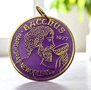 Bacchus Mardi Gras Medallion Pendant Doubloon New Orleans Purple Gold Souvenir - Picture 1 of 6