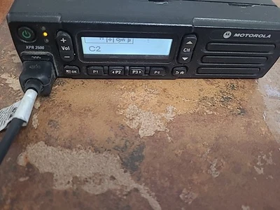 Motorola XPR2500 VHF 136-174 MHz  As Is  - Image 1 of 4