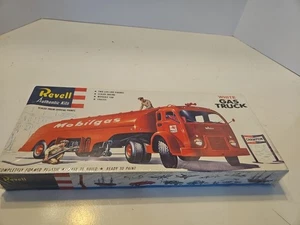 KIT MODELLINO CAMION A GAS MOBIL SCALA 1/48 VINTAGE REVELL SIGILLATO ALL'INTERNO DELLA SCATOLA - Foto 1 di 7