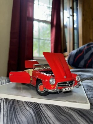 1/18 1955 Red Mercedes-Benz 190SL Die-Cast 1:18 Convertible Car Model RED WELLY - Image 1 of 4