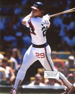 GREG WALKER in action 1983 Chicago White Sox Photo (c) Reibel - Picture 1 of 1