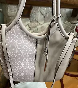 Calvin Klein Gabrianna large Slim faux Leather Tote crossbody/shoulder NWT - Picture 1 of 17