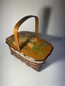 Vintage wooden basket purse with floral/butterfly details on flip lid, 10" - Picture 1 of 11