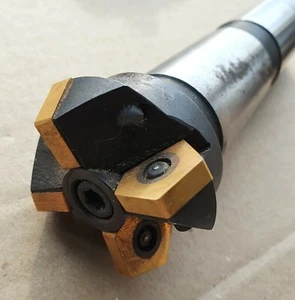 End mill 50 mm MT4 fastening of 5 facet inserts .   - Picture 1 of 3