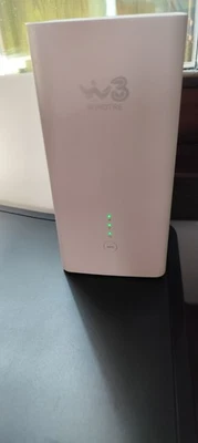 Modem router  WindTre Huawei  B628-350-  soyealink  perfetto stato LTE  600 mbps - Immagine 1 di 4