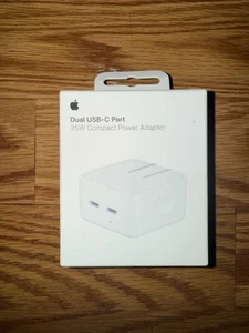 New - Apple 35W Dual USB-C Port Compact Power Adapter - Model A2571 - Zdjęcie 1 z 3
