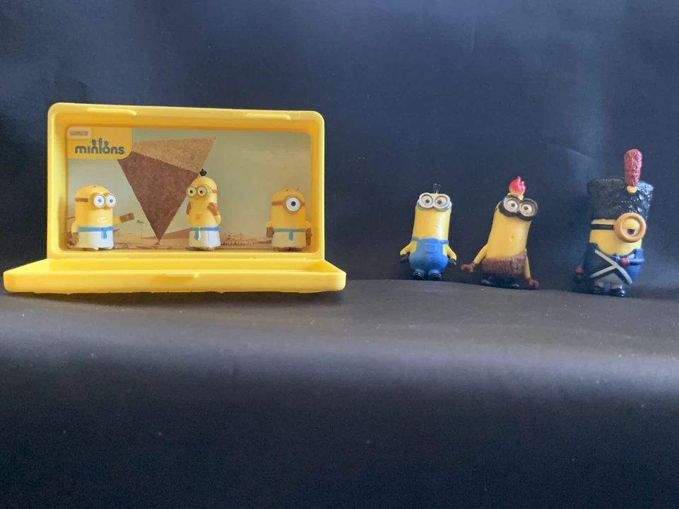 Minions Caja Amarilla Thinkway Toys Escena Egipcia 3 Figuras Más 3 Figuras De Bonificación Foto 1 de 4