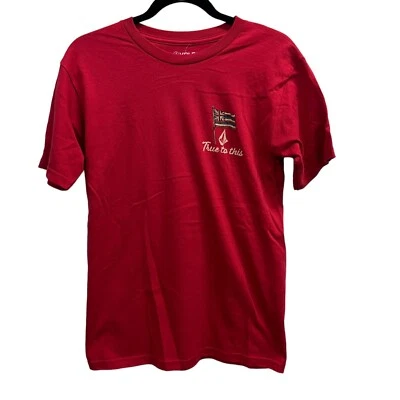 Volcom manga curta vermelha meninos jovens havaianos fiel a este NOVO gráfico Novo com etiquetas Tamanho: YS - Imagem 1 de 4