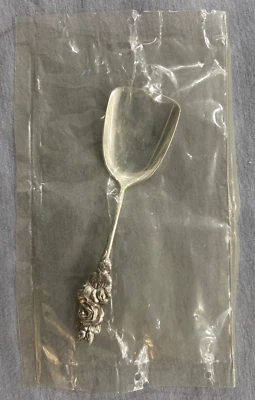 Ложка посеребренная Reed & Barton 1962 Harlequin Tea Rose Solid 5 1/2 дюйма Bon Bon - Изображение 1 из 4