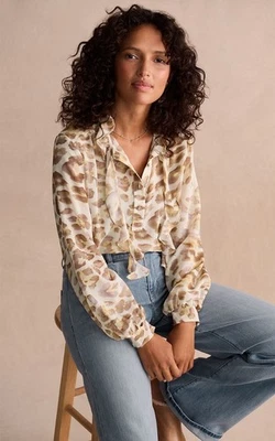 NUEVA BLUSA CABI AVA $89, talla grande, estilo otoño 2025 #5009 AGOTADA nueva versión Foto 1 de 3