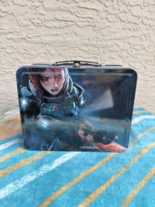 Mass Effect Double Sided Lunch Box Bundle - BIOWARE - Beanie, Keychain, Etc - Picture 1 of 7