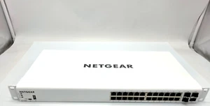Netgear GC728X 24-Port Gigabit PoE+ Switch - Afbeelding 1 van 5