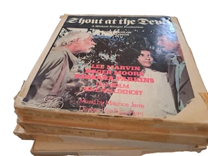 SHOUT AT THE DEVIL 1976 SUPER 8 COLOUR SOUND 8MM CINE FILM 5 X 400FT - Foto 1 di 22