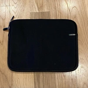 INCASE Computer Laptop Neoprene Bag / Sleeve - Picture 1 of 15