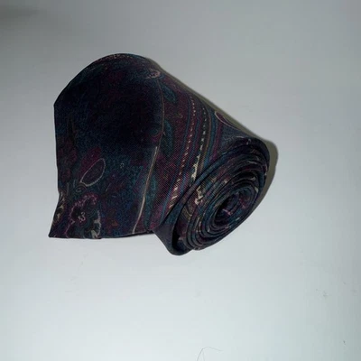 Corbata vintage Wembley 100 % seda para hombre púrpura verde azulado cachemira hecha en EE. UU. Foto 1 de 4