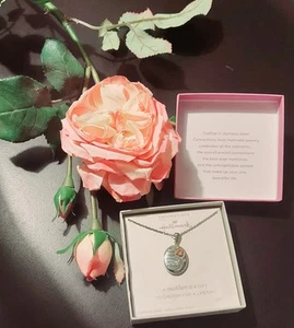 Hallmark "A mother is a gift..." Floral Pendant and Chain - Picture 1 of 5