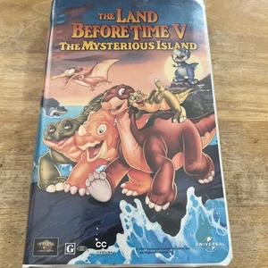 The Land Before Time V: The Mysterious Island (VHS, 1997, Clamshell) - Imagen 1 de 4