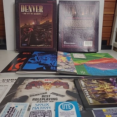 Shadowrun RPG Denver City of Shadows Campaña Caja Set FASA Completo Cyberpunk Foto 1 de 4