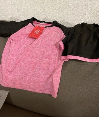 Contrast top and Shorts Athleisure..Two-Piece Athletic Shorts Set Size 18-24 Ms - Image 1 of 4