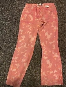 Gap Kids Girls Pink Camo Butterfly Pants Size 12 - Picture 1 of 2