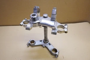 KAWASAKI ZL400 ZL 400 ELIMINATOR set of fork yokes clamps body frame - Picture 1 of 11