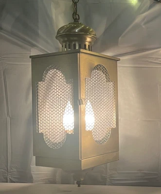 De Colección Colgante Swag Linterna Estilo Vela Luz Latón Malla Gótico Mediados de Siglo MCM Foto 1 de 4