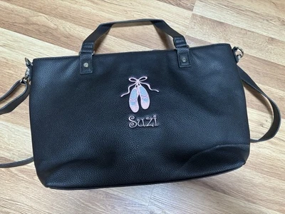 Thirty One 黑色鹅卵石手提包带斜挎包带刺绣芭蕾舞拖鞋 — 第 1/4 张图片