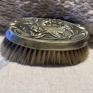 EDLE VIKTORIANISCHE STERLINGSILBER AUSGEFALLENE REPOUSSE JUGENDSTIL HAND KLEIDERBÜRSTE  - Bild 1 von 5