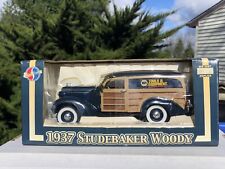 1:24 Crown Premiums NAPA 1937 Studebaker Woody Diecast Car Blue New
