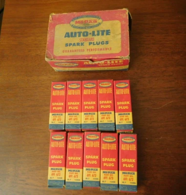 1937 1940 Plymouth MOPAR Aluminum Head AUTO-LITE Spark Plugs (10) 693673 Vintage - Image 1 of 4