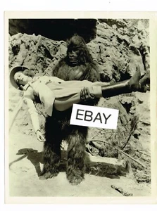 TIM TYLER'S LUCK 1937 ORIGINAL 8X10 UNIVERSAL STUDIOS SERIAL MOVIE PHOTO APE - Picture 1 of 2
