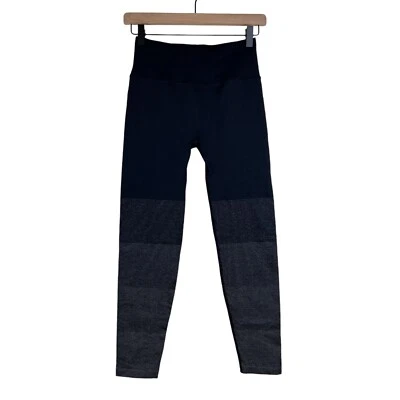 Leggings ajustados Lululemon negros plateados brillantes sin costuras de reflujo a la calle talla 6 Foto 1 de 4