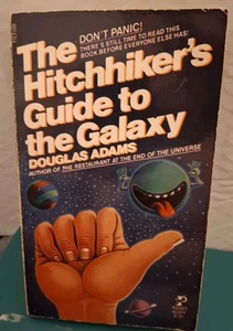 The Hitchhiker's Guide to the Galaxy Douglas Adams (1st Edition/First Print, pb) - Foto 1 di 5