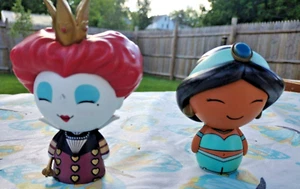 funko & dorbz jasmine & the red queen Aladdin Alice in Wonderland loose - Picture 1 of 4