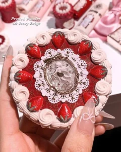 Flower Knows Strawberry Cupid Pressed Powder - 02 Ivory Beige - Picture 1 of 10