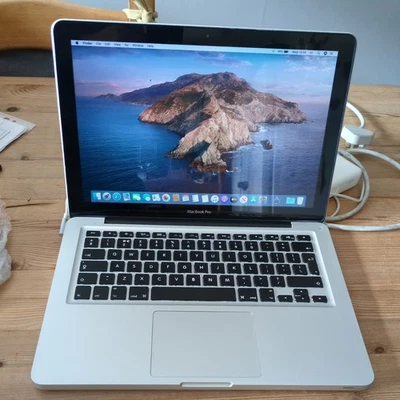 Apple MacBook Pro 13” 2.5GHz i5, 4GB RAM, 500GB Hard Drive - Image 1 of 4