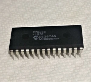 MICROCHIP 27C256-15/P CMOS EPROM in 600 Mil DIP Package (OTP-No window) - Foto 1 di 3